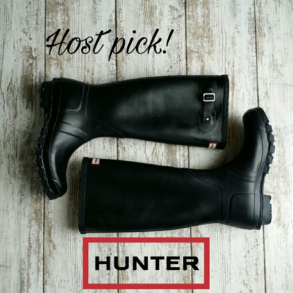 Hunter Shoes - HOST PICK!!  Size 10 Hunter original rainboots